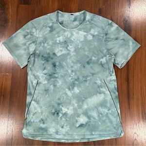 Lululemon Mens Tie Dye Mint Tidewater Teal Fast Free Short Sleeve Spray Shirt M